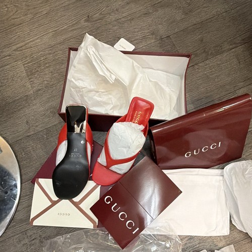 Gucci red leather open toe - leather,