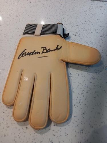 Signed gordon banks goalkeeper - signed,