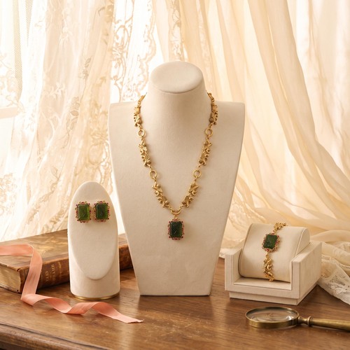 Antique gold sphinx - antique, jewelry