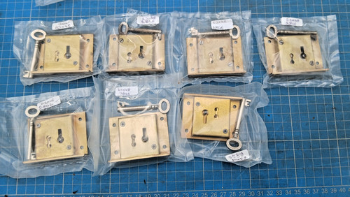 Job lot brass - x,