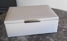 Pandora Medium Grey