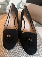 M&S FOOTGLOVE BLACK SUEDE SHOES SIZE 4.5 UK WIDE FIT. LOW HEEL. 