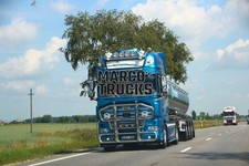 Truck photo DAF XF tanker