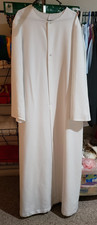 SERVER ALB WHITE CASSOCK PLAIN