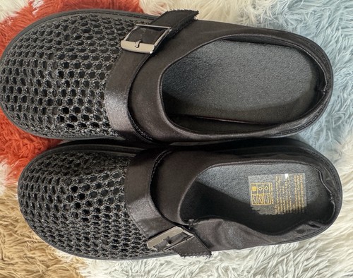 Black platform slip shoes - platform, slip-on