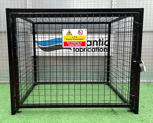 Gas cylinder security cage - ,