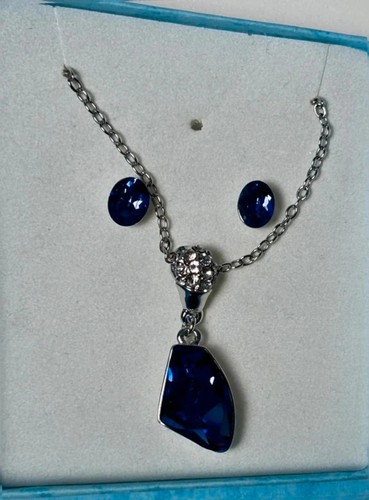 Genuine tanzanite and sterling