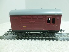 Tri ang r123 horse - box,
