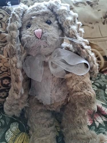 Charlie bear tasmin - charlie,
