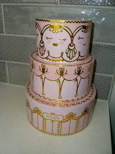 Rare benefit empty pink - benefit, cake