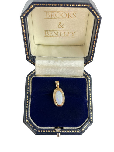 Opal pendant 9ct gold - opal,