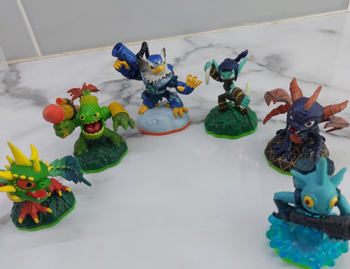 Lot skylanders activision - of,