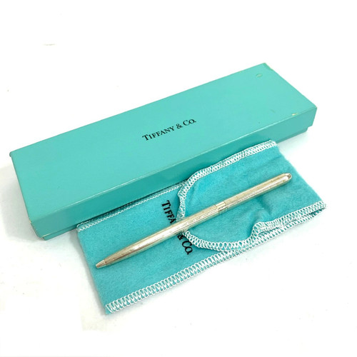 Tiffany sv - &,