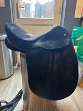 SHOW SADDLE. BLACK SUEDE