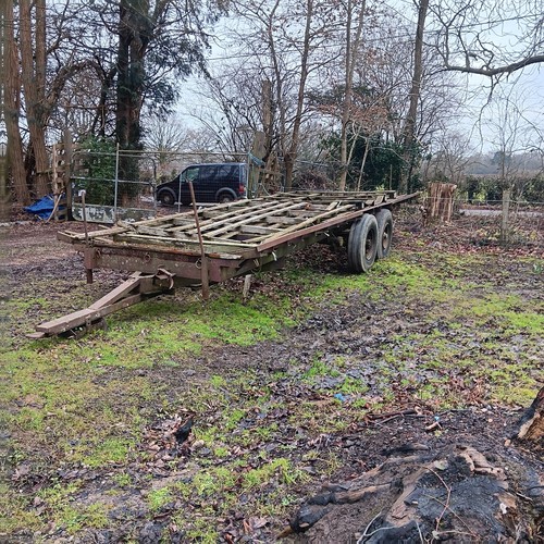 Double axle 25ft bale - 25ft, trailer