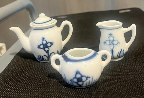 Small scale german blue onion - scale,