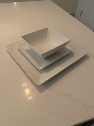White square crockery - white,