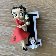 Betty boop letter initial - i,