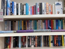 HUGE JobLot Pallet NON + FICTION Books 600+ Wholesale Bundle Resale Market Trade