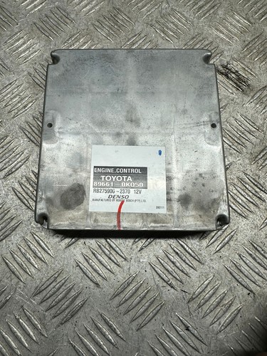Toyota hilux engine ecu - engine,