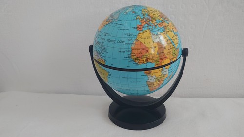Small tabletop world globe - small,