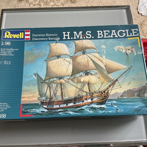 Revell 05458 s beagle - h.m.s,