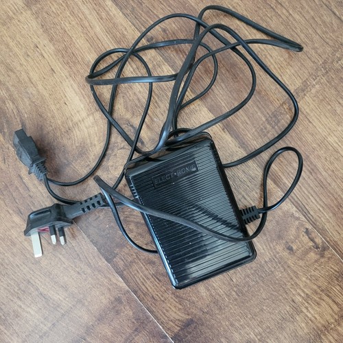 Pfaff foot pedal - foot,
