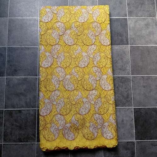 Yellow white african - &,