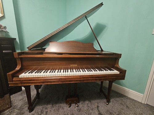 Lovely steck baby grand piano - steck,