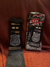 NECA Sin City Prop Replica Det. Hartigan’s Police Shield 1:1