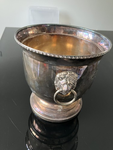 Silver plate urn tall 6 - plate,
