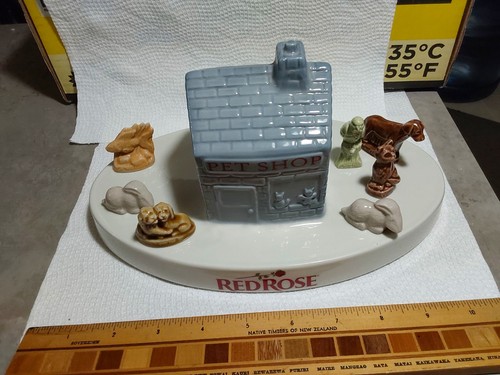 Wade red rose - pet, seven
