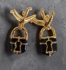 Schiaparelli Style Vintage 18K