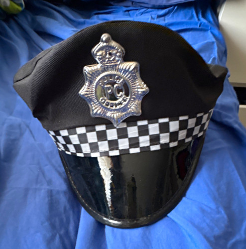 Kids age police officer - age, uk