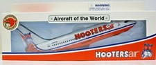 Hooters Air Boeing 737-200