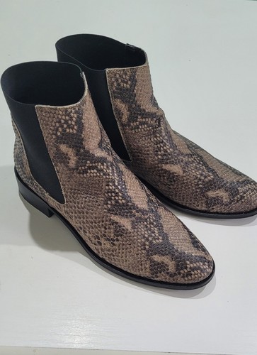 Forever comfort next snake - next,