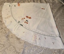 Lovely Circular Tablecloth 70