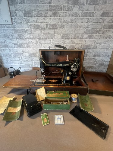 Vintage 1951 singer - singer, centennial