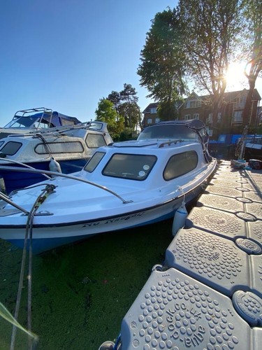 Thames river boat day - river,