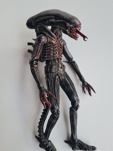 Neca figure aliens bloody - aliens, big