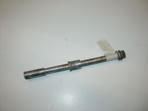 Front thru axle - front,