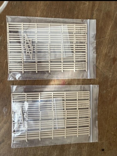 Gauge fencing gates - ,