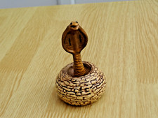 HAGEN RENAKER - RETIRED - Spectacled Cobra in basket