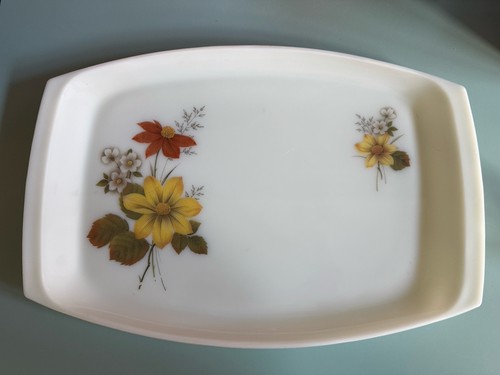 Pyrex autumn glory serving - autumn,
