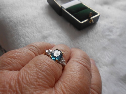 9ct london blue topaz - blue,