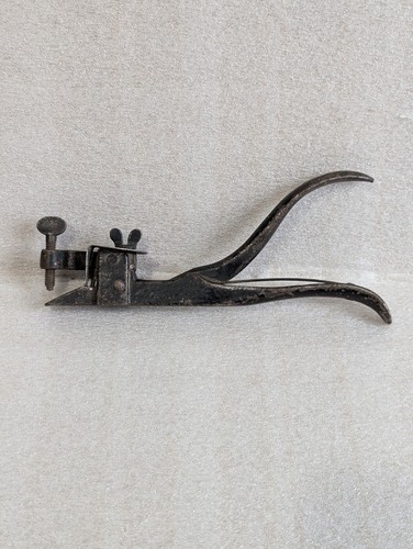 Leach co antique - leach, saw