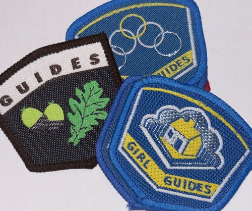 Girl guide cloth sew - on, emblem