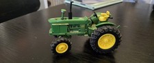 BRITAINS 1:32 SCALE JOHN DEERE