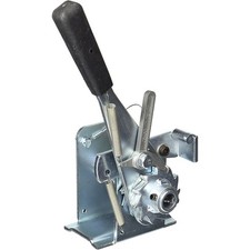 Demco 5433 Trailer Winch   Right Side, Manual Operation, For 3 Tow Dolly