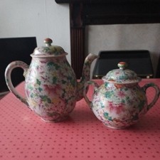 Antique Chinese Famile Rose Tea Pot & Sugar Bowl 19th Century Qing Dynasty.